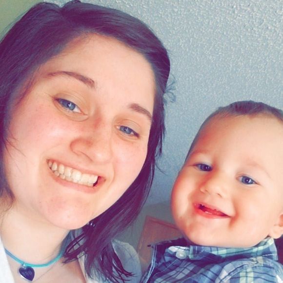 Meet your Posher, Elaine - Picture 1 of 1